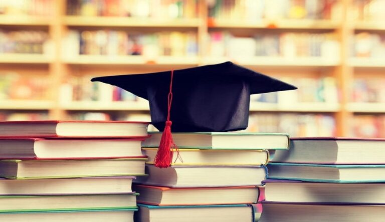 https://www.univ-msila.dz/site/%d8%a5%d8%b9%d9%84%d8%a7%d9%86-%d8%a8%d8%ae%d8%b5%d9%88%d8%b5-%d8%a5%d8%b9%d8%a7%d8%af%d8%a9-%d8%a7%d9%84%d8%aa%d8%b3%d8%ac%d9%8a%d9%84-%d9%81%d9%8a-%d8%a7%d9%84%d8%af%d9%83%d8%aa%d9%88%d8%b1%d8%a7/
