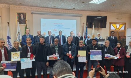 مشاركة جامعة المسيلة في الصالون الوطني للابتكار 2025 بوهران